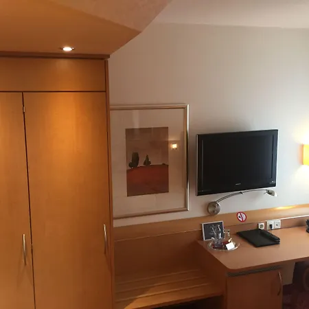 Witte-koenig 4*